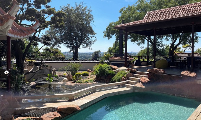 Northcliff House | Oasis On Lily Northcliff with own Private Pool