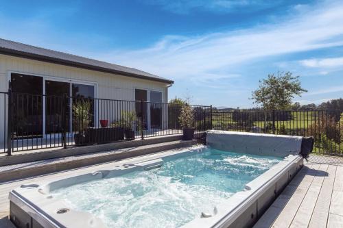 Ormondville House | Oasis Rural Retreat