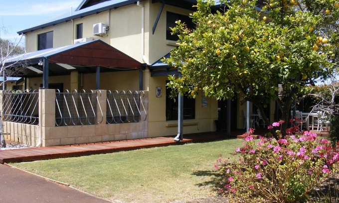 Busselton House | Observatory Guesthouse - Adults Only