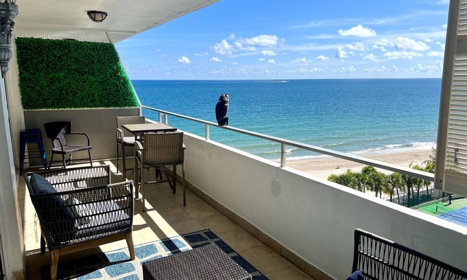 Bermuda Riviera Condo | Ocean/Beach front Condo