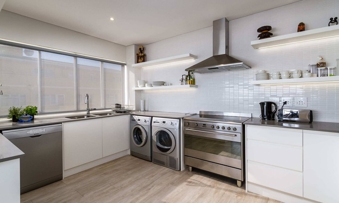 Sea Point Apartment | Ocean Front Apartment w/Sea Views (Pleasant Ways)