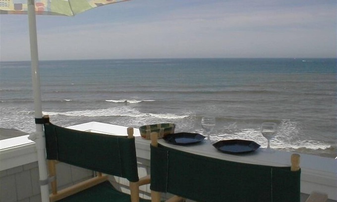 Ocean Beach Apartment | Ocean Front Dream Vacation