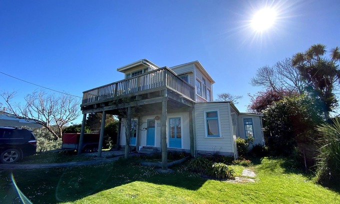 Pounawea House | Ocean front, large, historic, character house, suitable for families and groups.
