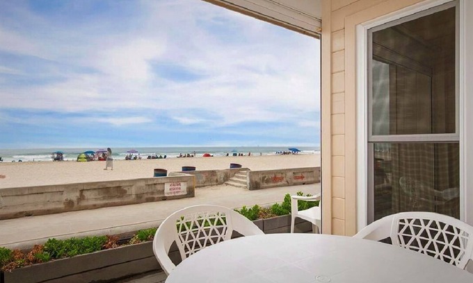 Mission Beach Condo | Ocean Front on the Mission Beach Boardwalk!