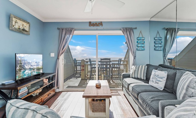 Caswell Beach Condo | Ocean Front Paradise: Centrally Located Condo with Pool Access