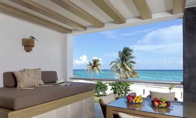 Villa Juarez Condo | Ocean Front, Playa del Carmen, Mareazul.