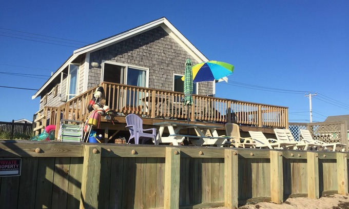 North Truro Cottage | Ocean Front, Private Beach, Freestanding Cottage, Awesome Views Of Cape Cod Bay