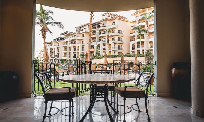 Los Cabos Resort | OCEAN FRONT RESORT-Ground floor Villa-Steps to Ocean/Pool 2 or 3 bedroom #1103