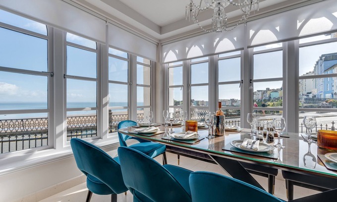 Tenby House | Ocean House - Five Bedroom House, Sleeps 14