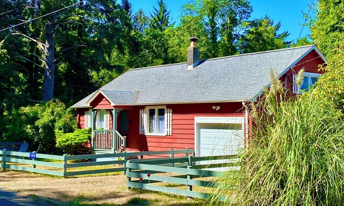Ocean Park House | Ocean Park Beach Cottage