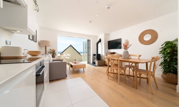 Lynmouth Apartment | Ocean Reach