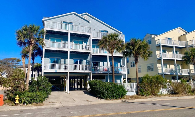 Crescent Beach House | Ocean Sand Beach Villa 7 Bedroom Townhome Sleeps 20