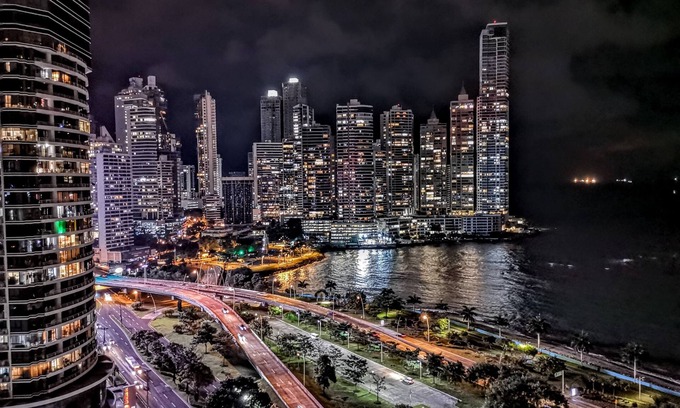 Panama City Apartment | Ocean/Skyline Views, Fully Furnished Apartment, Iconic location, Ave Balboa