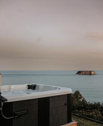 Hurunui District House | Ocean View Bach