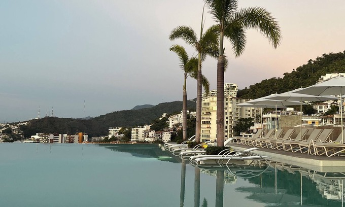 Conchas Chinas Condo | Ocean View Luxury Condo with Rooftop Pool