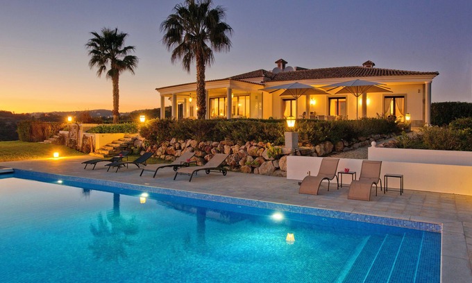 Quinta das Raposeiras Villa | Ocean View Luxury Villa with infinity pool, vineyard and subtropical garden