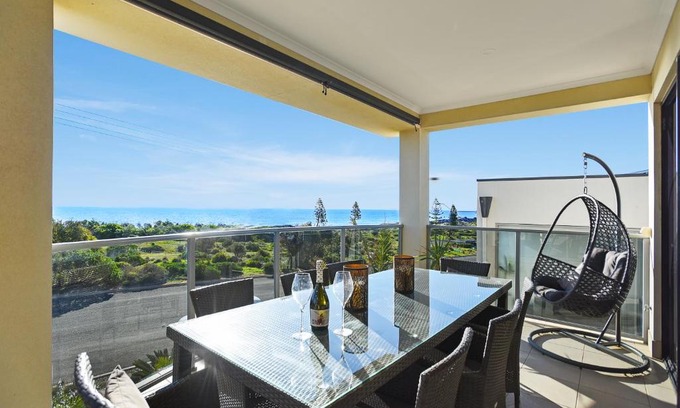 Moana House | Ocean View Moana - C21 SouthCoast Holidays