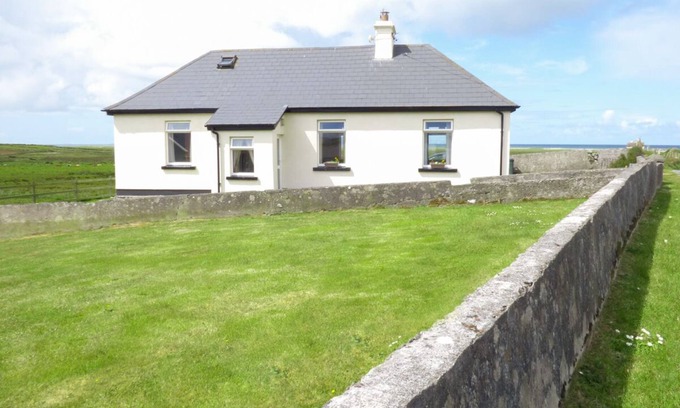 Louisburgh Cottage | OCEAN VIEW, pet friendly, with open fire in Louisburgh, County Mayo