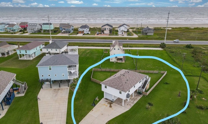 Terramar Beach House | Ocean View Retreat! Pets, Fenced, Community Pool