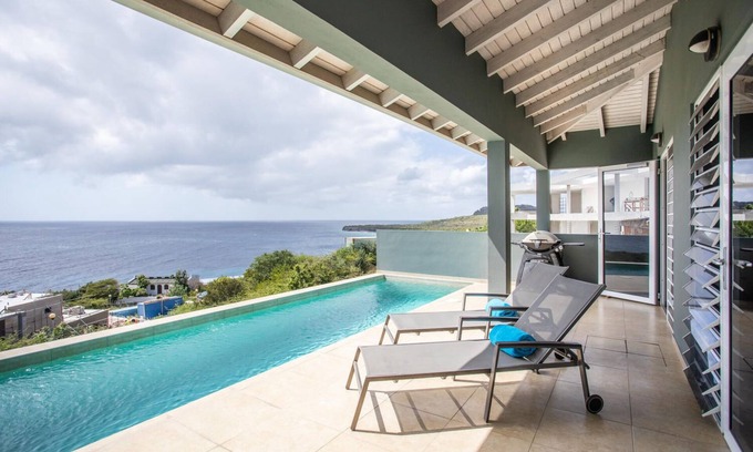 Bisento Villa | Ocean view villa with amazing view.