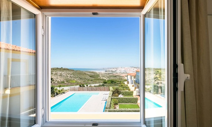 Atalaia House | Ocean view Villa with Shared Pool - SCRC