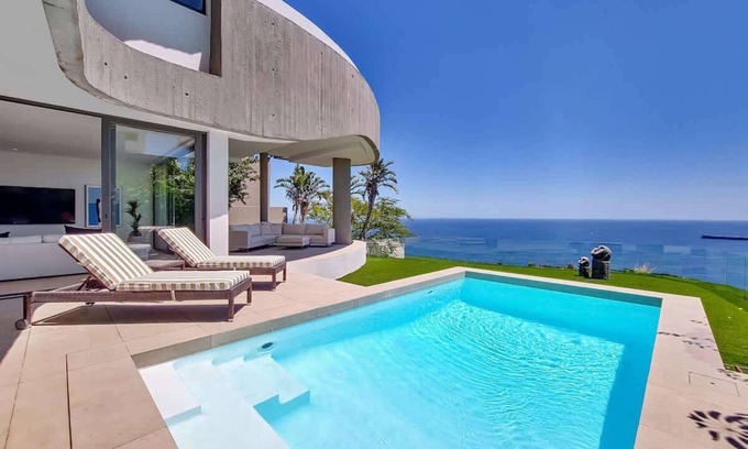 Fresnaye Villa | Ocean Villa - Ultra Luxury Apt in Bantry Bay