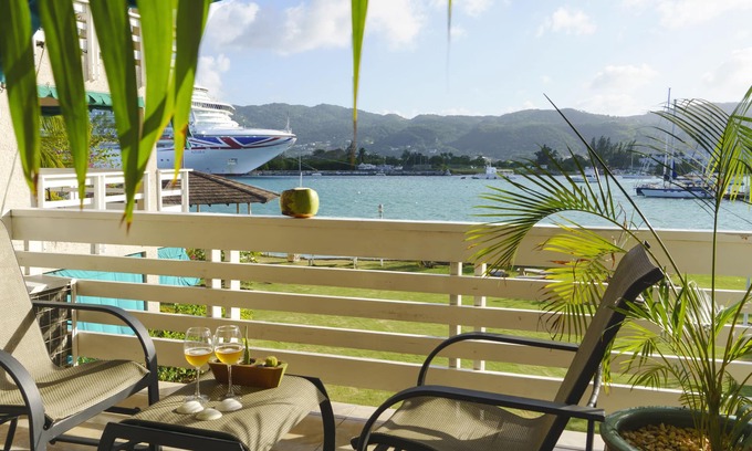 Montego Bay Apartment | Ocean Yacht Club View
