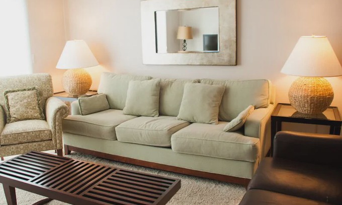 Crescent Beach Condo | Oceanfront 2 Bedroom Townhouse Summerhouse 211