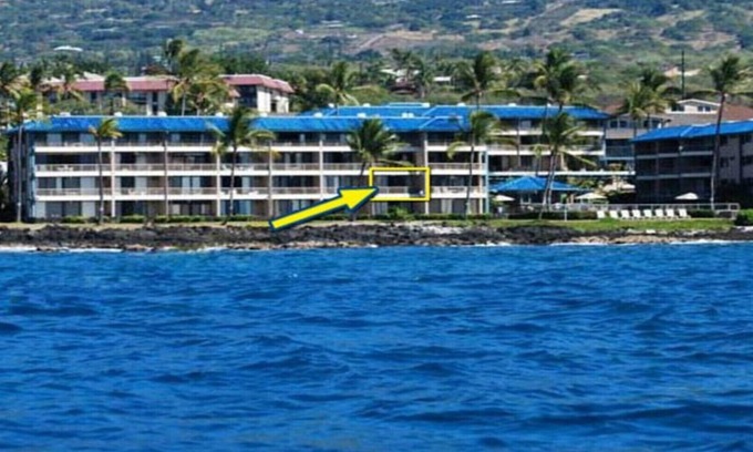 Kailua-Kona Condo | Oceanfront Condo, 5G Wi-Fi, King Bed, Hot Tub/Pool, Free Parking
