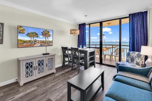 Myrtle Beach Apartment | Oceanfront Condo with Balcony