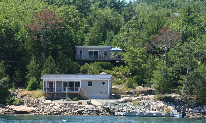 Hall Quarry Cottage | Oceanfront Cottage on Somes Sound
