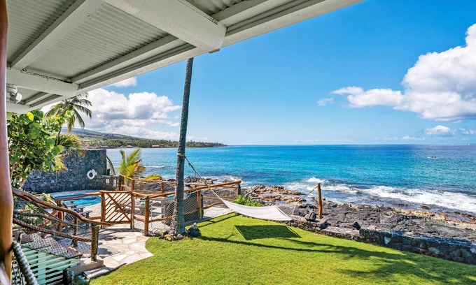 Kahaluu Bay House | Oceanfront Tranquility at Hale Maluhia, Kona Coast