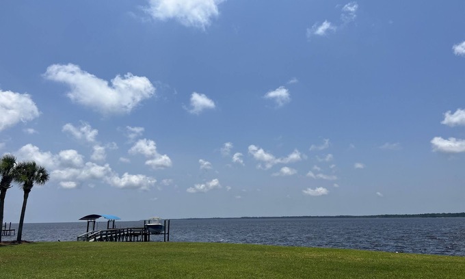 Panacea Condo | Ochlocknee Bay front condo located in George's Lighthouse gated community.