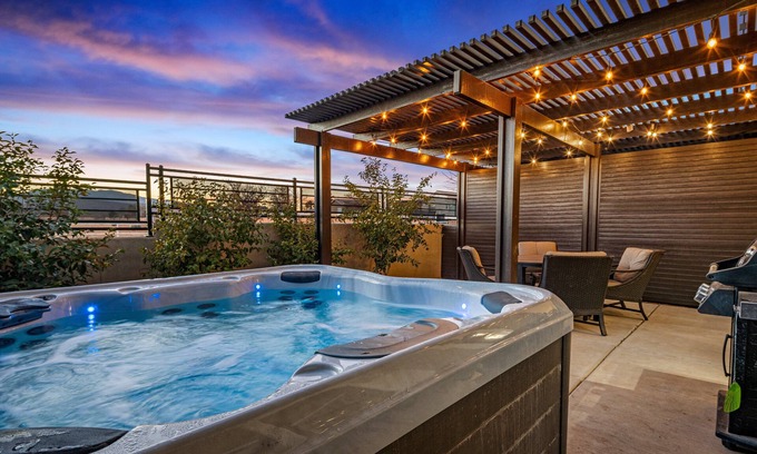 Santa Clara House | Ocotillo Springs Resort 47| Brand New Home-Private Hot tub, BBQ Grill, Ping Pong, & Resort Pool