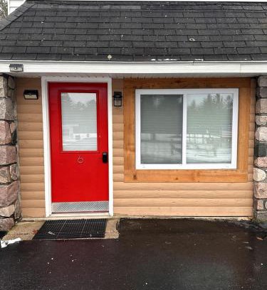 Millersburg House | Ocqueoc Delux Double Cabin Pet-Friendly in Ocqueoc, MI