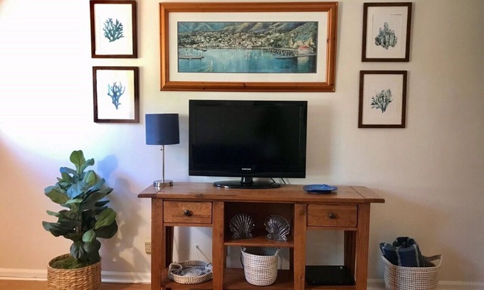Ocean Park House | Oct. discount! 1 bedroom Charming Cottage unit 3 blocks to beach!