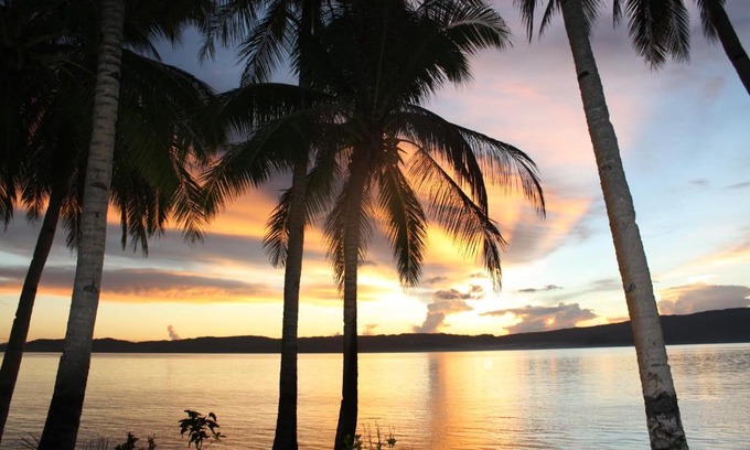 Dalupuri - San Antonio Island Resort | Octopussy Bungalow Beach Resort