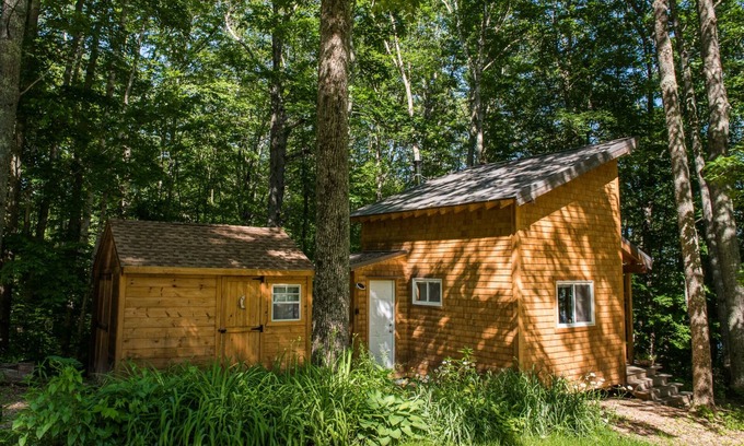 Bowdoinham Cabin | Off-grid cabin on the shore of Merrymeeting Bay with kayaks and SUP