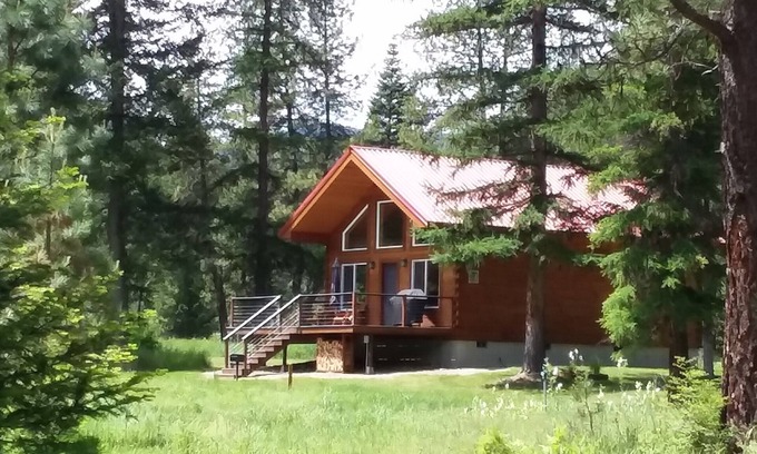 Trout Creek Cabin | Off Grid Secluded Cabin In Whitepine Creek Valley