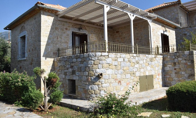 Lefktro Villa | Off- Season: Fully equipped, economic Villa Stoupa-Panorama