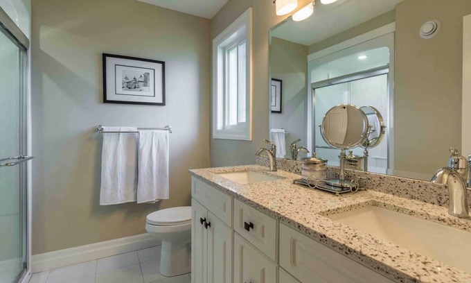 Trenton House | Ohm Villa Vacation Home