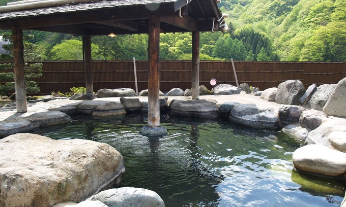 Shiozawa Onsen House | Okada Ryokan Warakutei