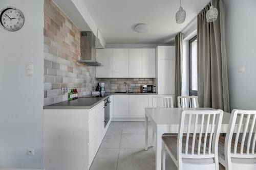 Karlikowo Apartment | Okrzei Residence by Grand Apartments