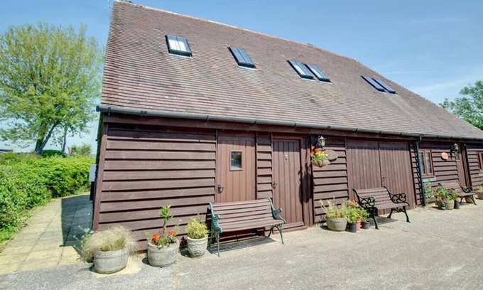 St Mary's Bay Ski Chalet | Old Barn Cottage in Romney Marsh