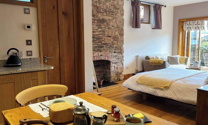 Ermington House | Old Chapel of Ermington - Converted Vestry