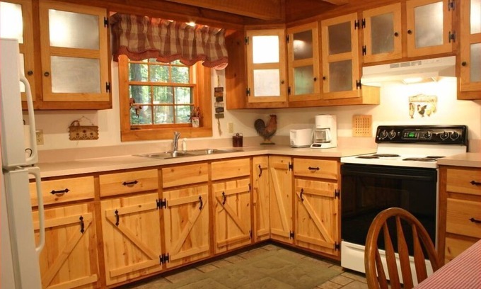 Nashville Cabin | "Old Hickory" - Rustic and Charming Cabin, Close to Nashville. Couples Getaway