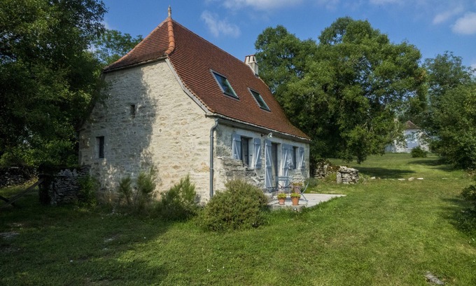 Caniac-du-Causse Cottage | Old Restored Farmhouse In Quercy Furnished In Modern And International Design