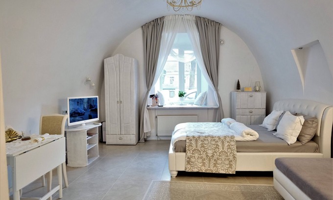 Old Town Apartment | Old Town Luxury & Unique 1 bedroom apartments
