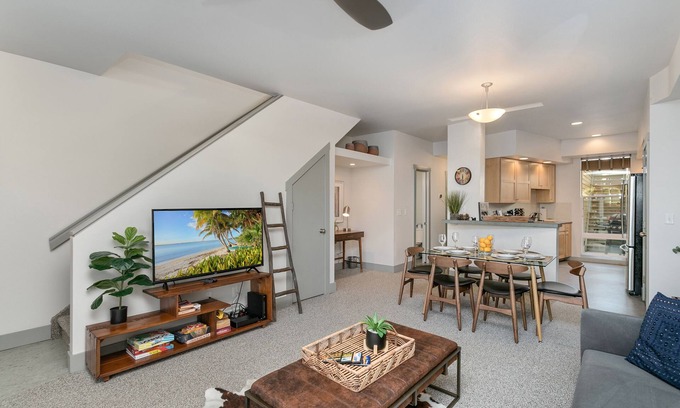 Old Town North House | Old Town North Jewel! Near Breweries and River!