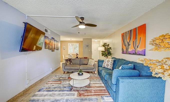 Entertainment District Condo | Old Town Retreat | Cozy Scottsdale Condo with an Unbeatable Location
